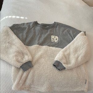 Disney unisex pullover